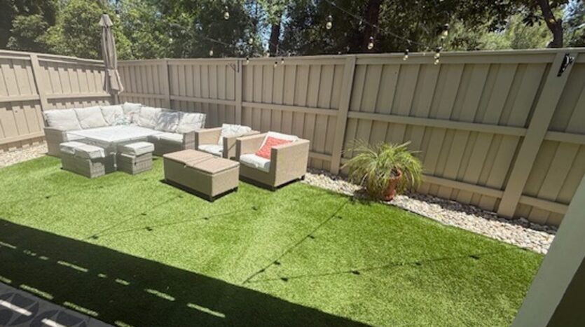 5708 Camelia Ln - Oak Park - California - 4 bed, 3 bath rental property