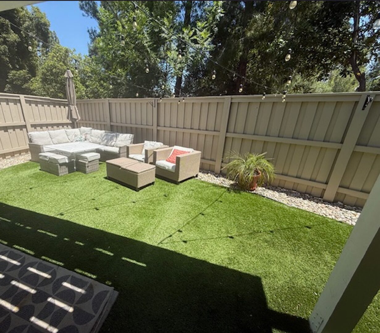 5708 Camelia Ln - Oak Park - California - 4 bed, 3 bath rental property