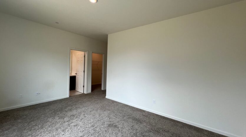 587 Sandtrap Lane - Lemoore - California - 3 bed, 2 bath rental property