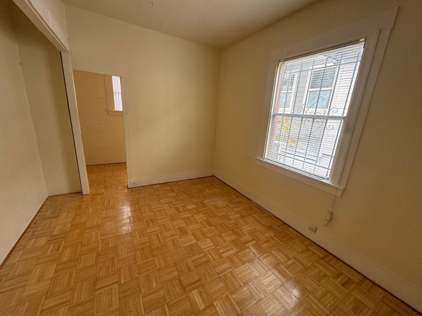 5913 Vallejo Street - Emeryville - California - 2 bed, 1 bath rental property