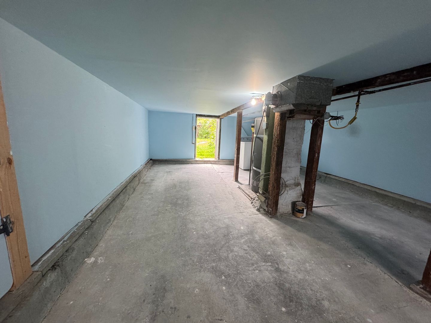 5913 Vallejo Street - Emeryville - California - 2 bed, 1 bath rental property