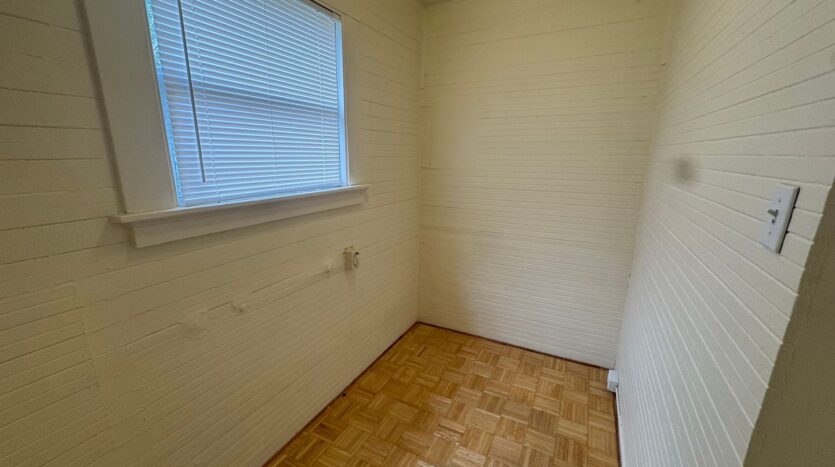 5913 Vallejo Street - Emeryville - California - 2 bed, 1 bath rental property