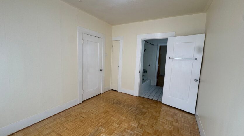 5913 Vallejo Street - Emeryville - California - 2 bed, 1 bath rental property