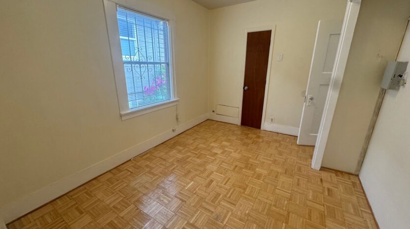 5913 Vallejo Street - Emeryville - California - 2 bed, 1 bath rental property