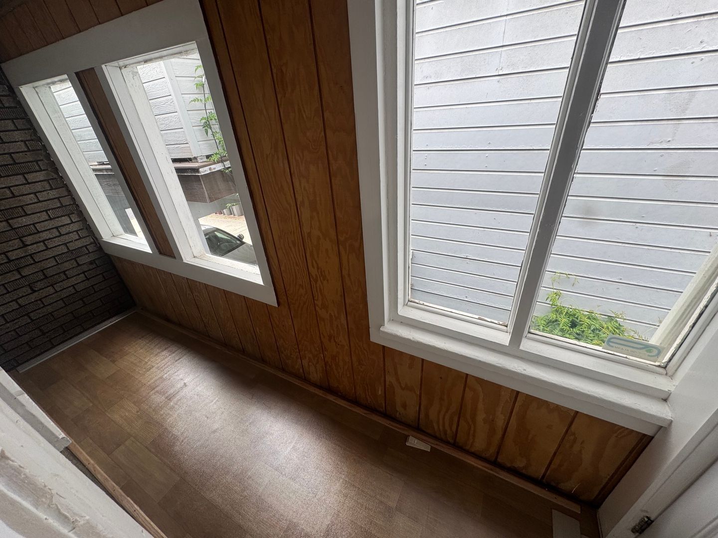 5913 Vallejo Street - Emeryville - California - 2 bed, 1 bath rental property