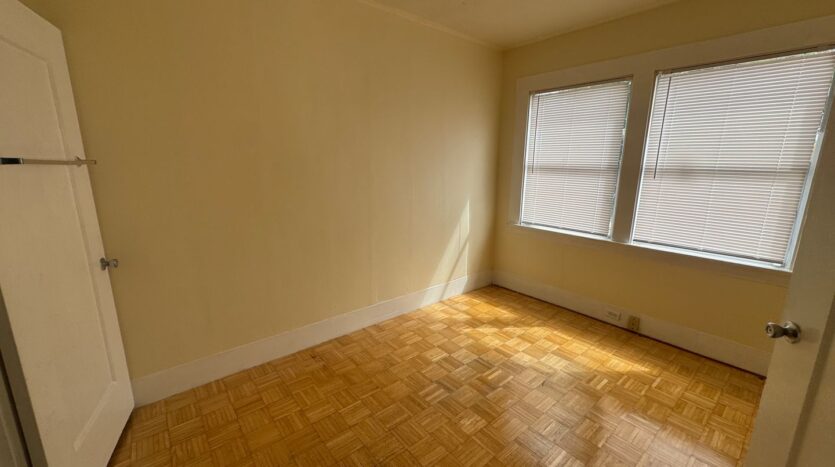 5913 Vallejo Street - Emeryville - California - 2 bed, 1 bath rental property