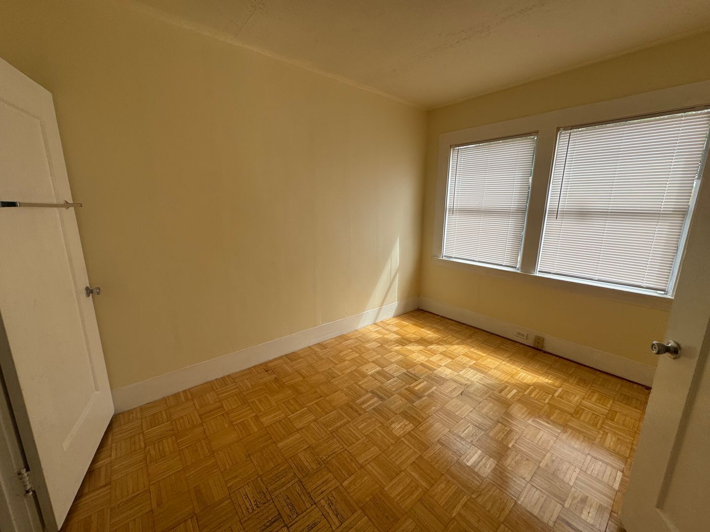 5913 Vallejo Street - Emeryville - California - 2 bed, 1 bath rental property