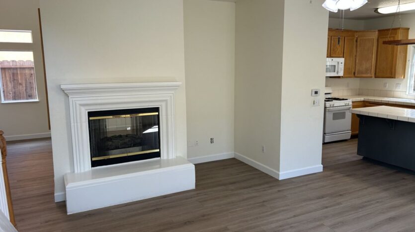 597 Canvasback Court - Vacaville - California - 4 bed, 2.5 bath rental property