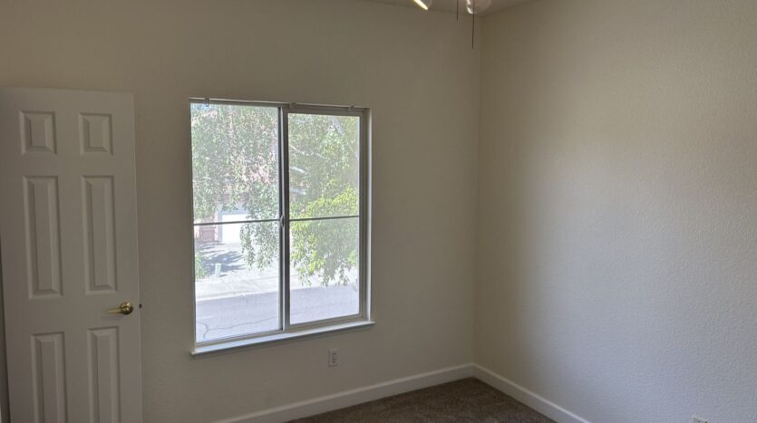 597 Canvasback Court - Vacaville - California - 4 bed, 2.5 bath rental property