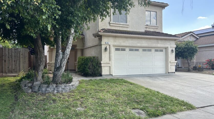 597 Canvasback Court - Vacaville - California - 4 bed, 2.5 bath rental property