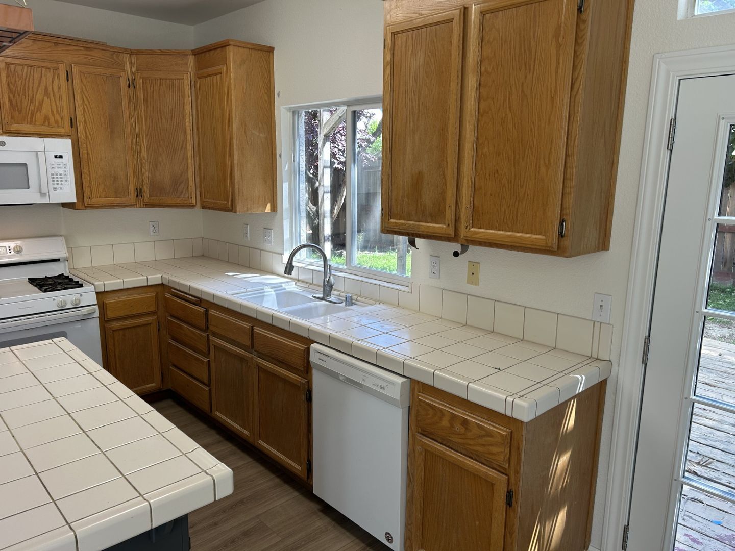 597 Canvasback Court - Vacaville - California - 4 bed, 2.5 bath rental property