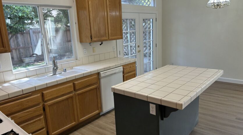 597 Canvasback Court - Vacaville - California - 4 bed, 2.5 bath rental property