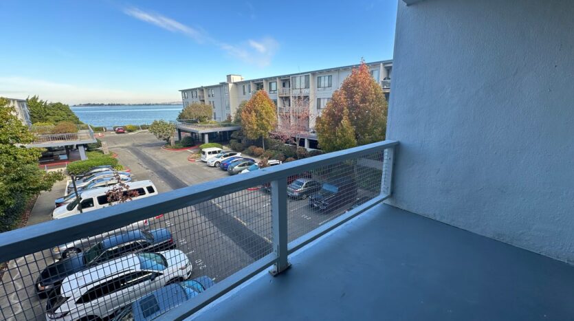 6 Commodore Drive UNIT 348 - Emeryville - California - 2 bed, 1.5 bath rental property