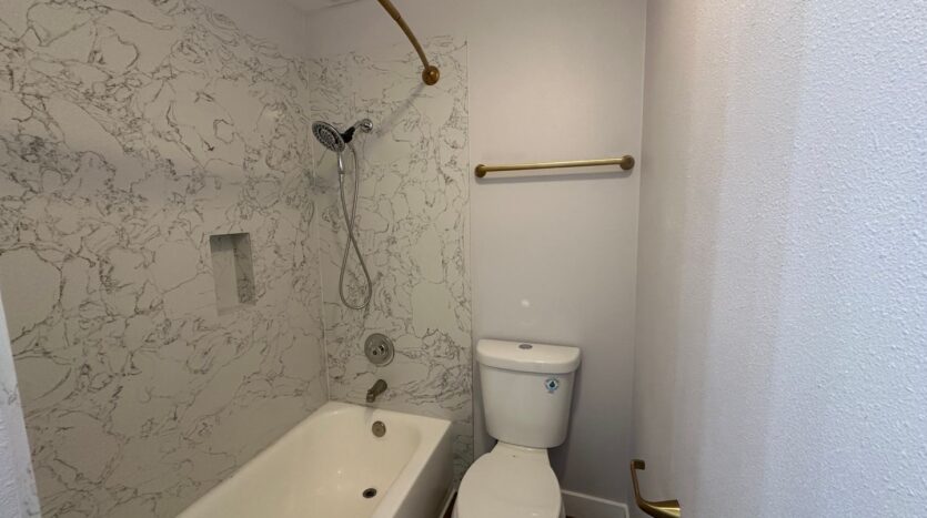 6 Commodore Drive UNIT 348 - Emeryville - California - 2 bed, 1.5 bath rental property