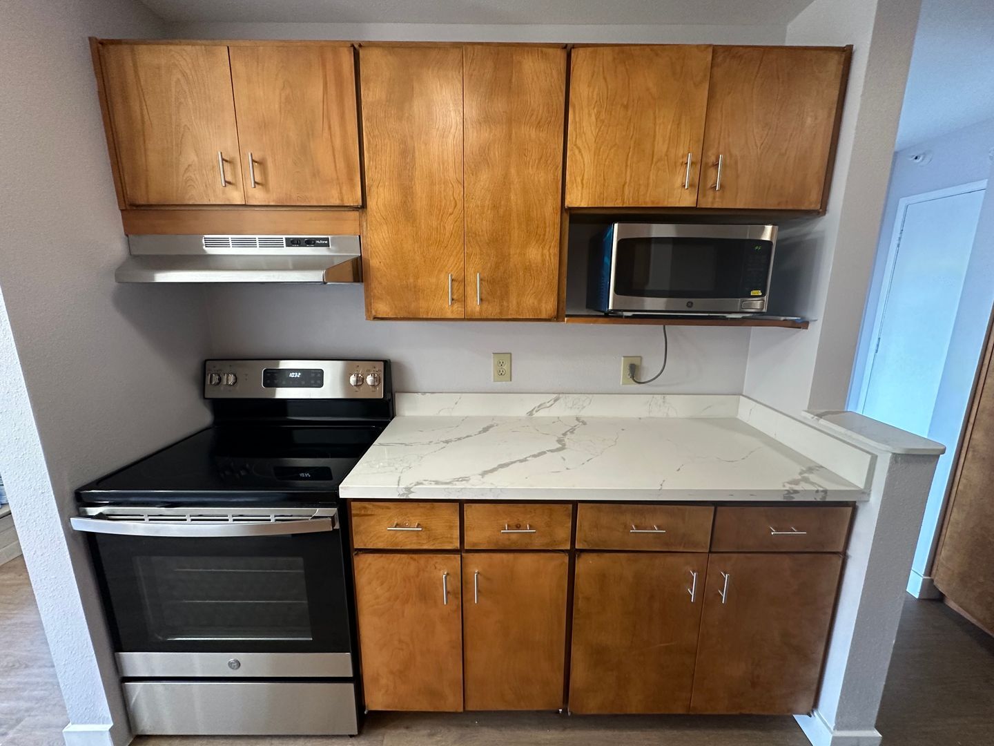 6 Commodore Drive UNIT 348 - Emeryville - California - 2 bed, 1.5 bath rental property