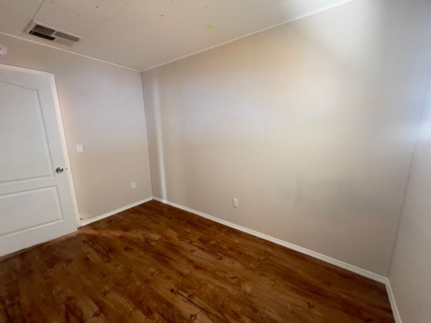 6060 Yellowstone Ave - Las Vegas - Nevada - 3 bed, 2 bath rental property