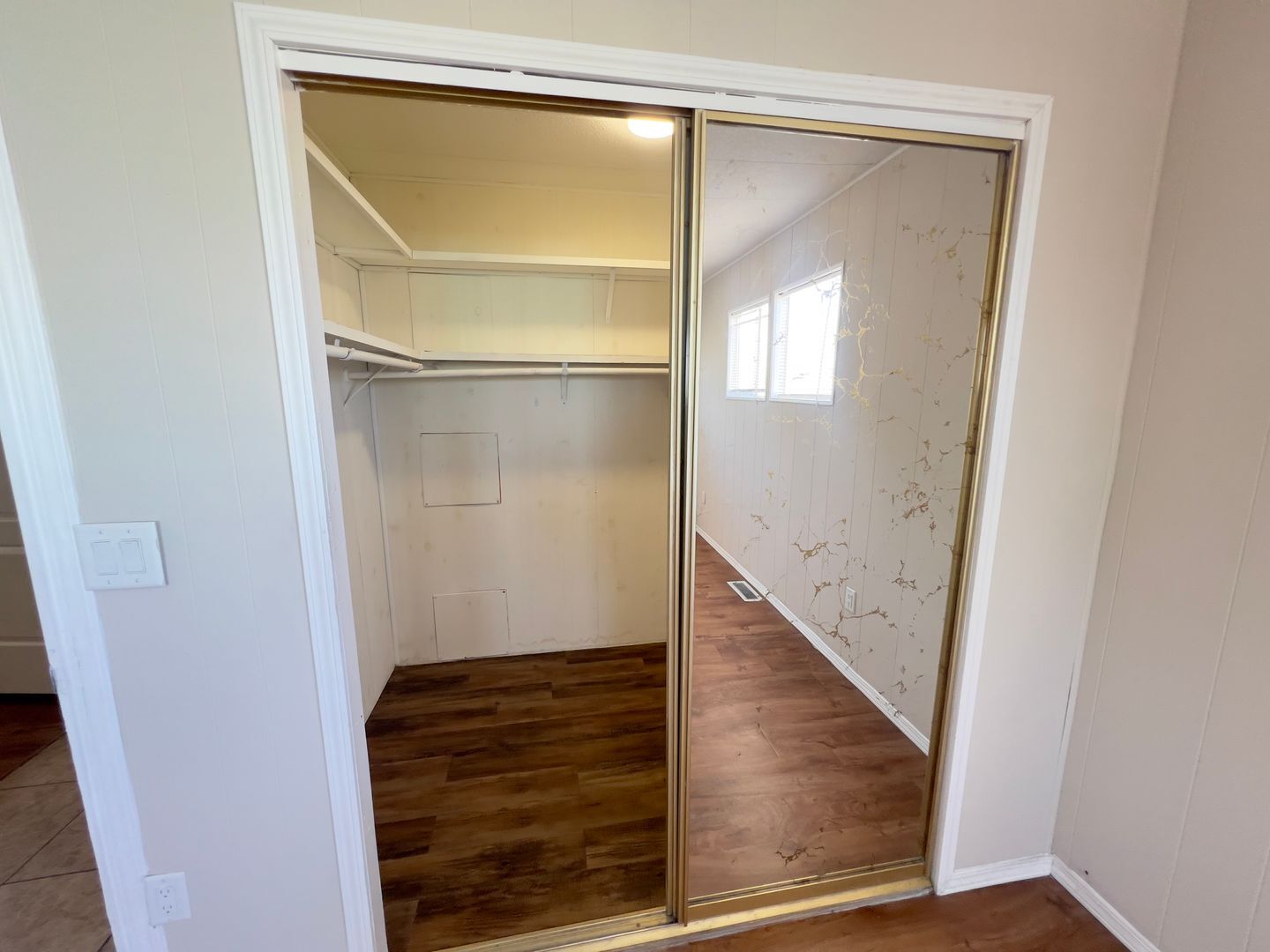 6060 Yellowstone Ave - Las Vegas - Nevada - 3 bed, 2 bath rental property