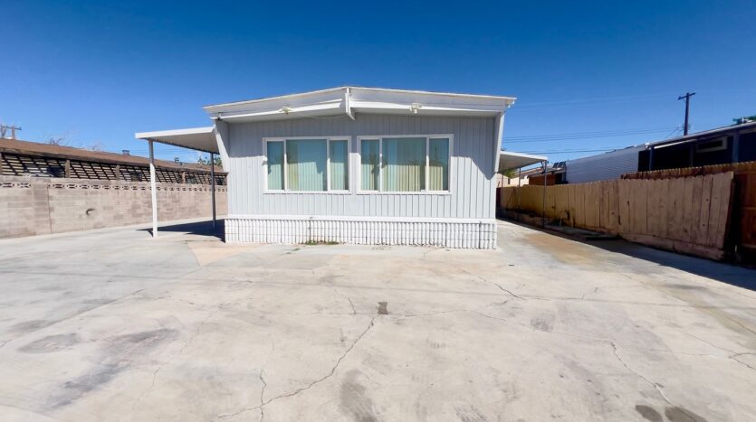 6060 Yellowstone Ave - Las Vegas - Nevada - 3 bed, 2 bath rental property