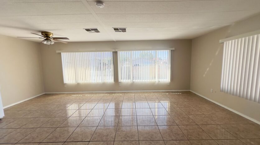 6060 Yellowstone Ave - Las Vegas - Nevada - 3 bed, 2 bath rental property