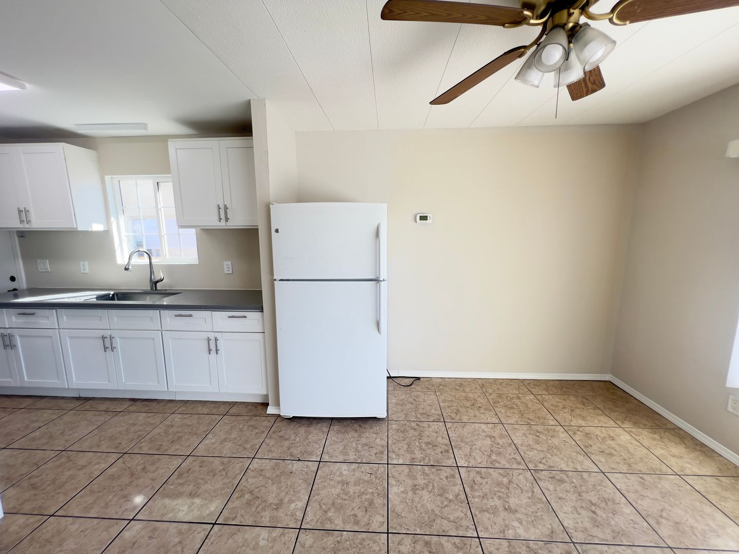 6060 Yellowstone Ave - Las Vegas - Nevada - 3 bed, 2 bath rental property