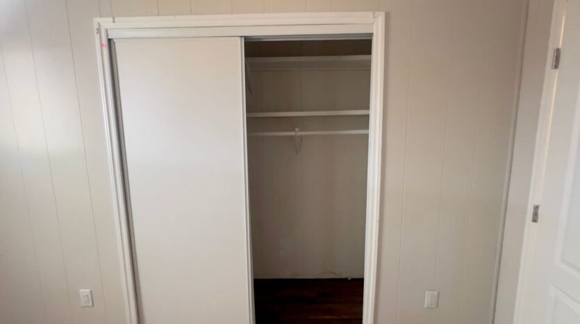 6060 Yellowstone Ave - Las Vegas - Nevada - 3 bed, 2 bath rental property