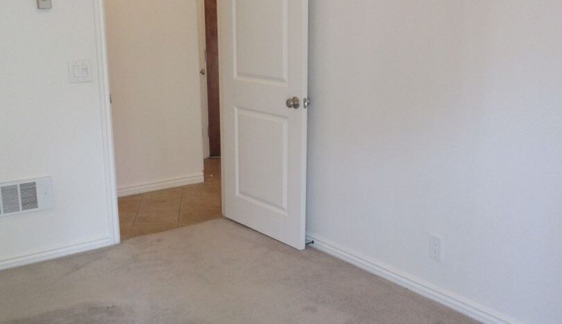610 The Village Unit 103 - Redondo Beach - California - 1 bed, 1 bath rental property