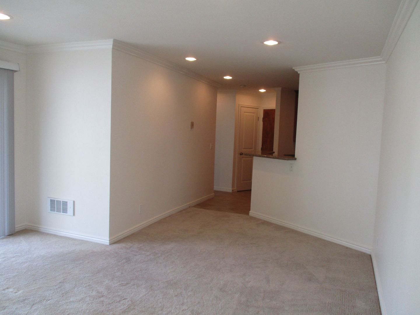 610 The Village Unit 103 - Redondo Beach - California - 1 bed, 1 bath rental property
