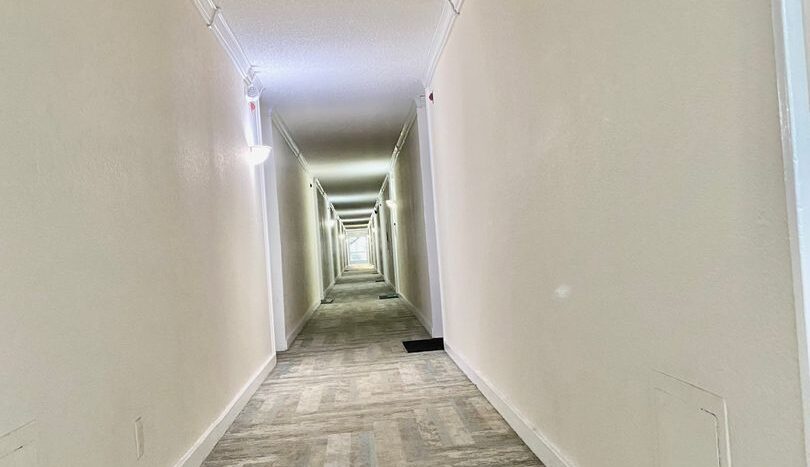 610 The Village Unit 103 - Redondo Beach - California - 1 bed, 1 bath rental property