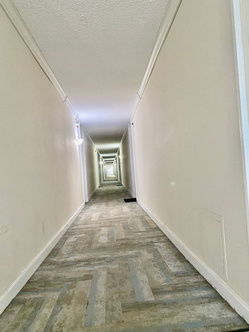 610 The Village Unit 103 - Redondo Beach - California - 1 bed, 1 bath rental property