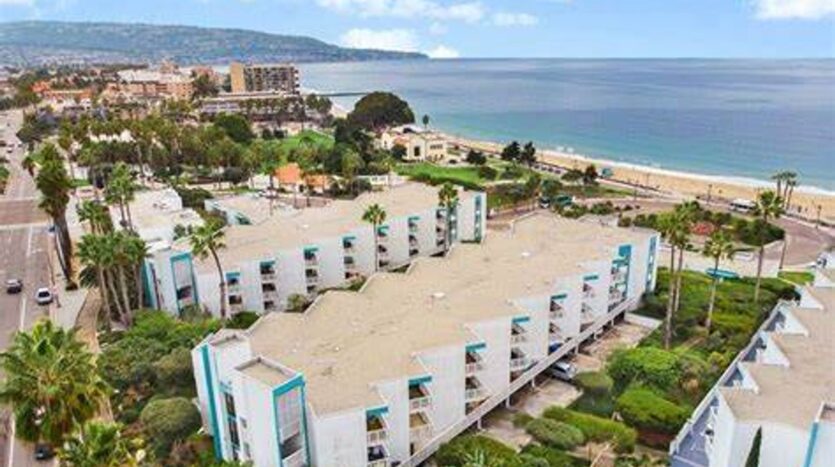 610 The Village Unit 103 - Redondo Beach - California - 1 bed, 1 bath rental property