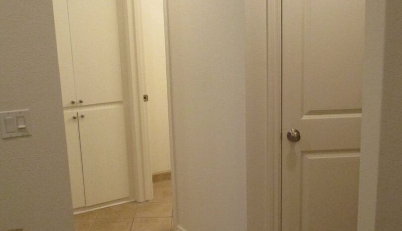 610 The Village Unit 103 - Redondo Beach - California - 1 bed, 1 bath rental property