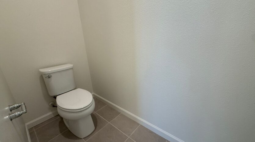 632 Rock Crest Ave. - Madera - California - 3 bed, 2 bath rental property