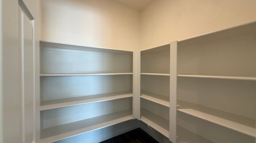 632 Rock Crest Ave. - Madera - California - 3 bed, 2 bath rental property