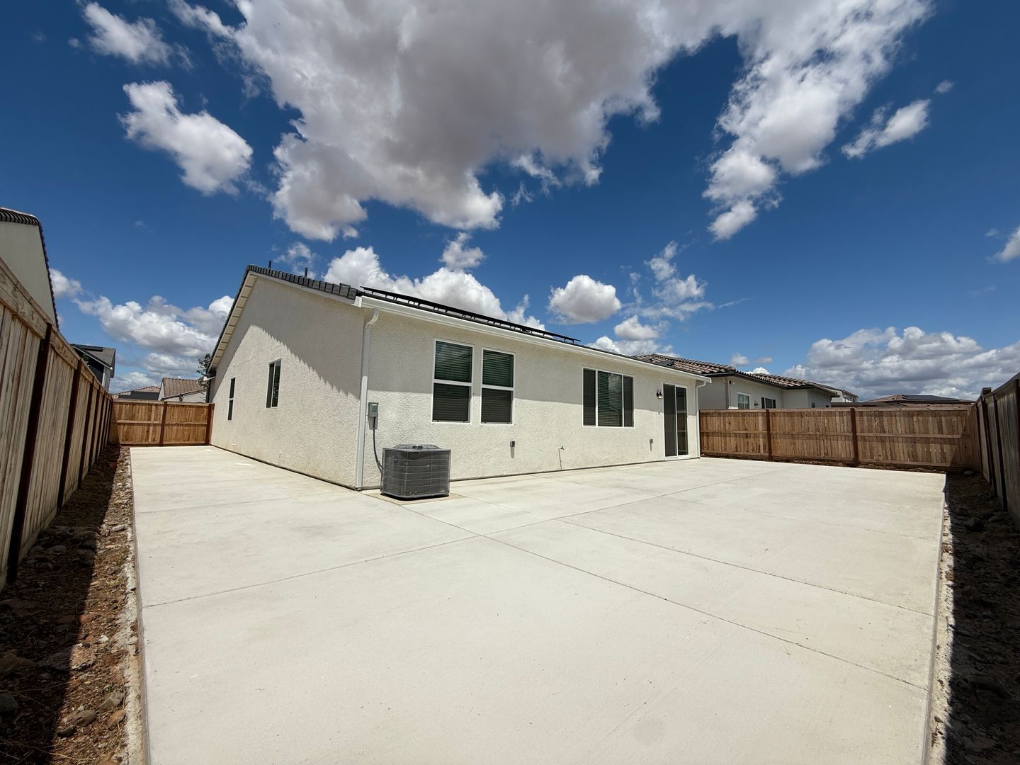 632 Rock Crest Ave. - Madera - California - 3 bed, 2 bath rental property
