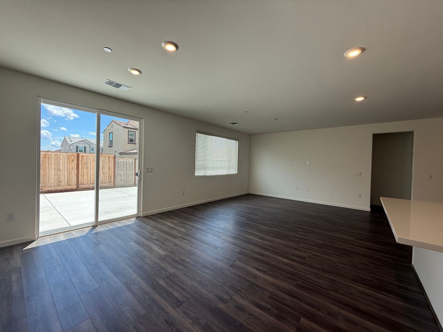 632 Rock Crest Ave. - Madera - California - 3 bed, 2 bath rental property
