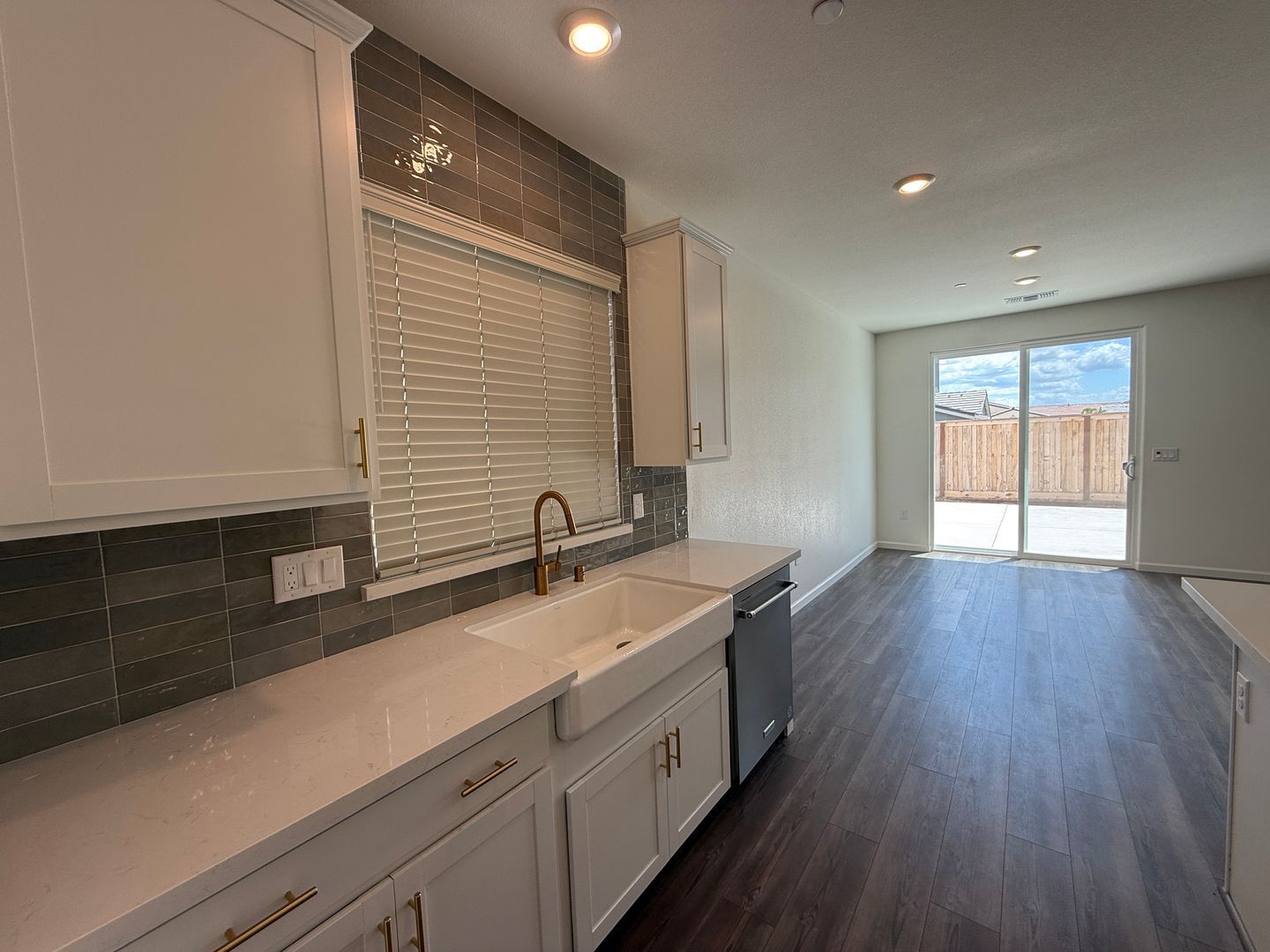 632 Rock Crest Ave. - Madera - California - 3 bed, 2 bath rental property