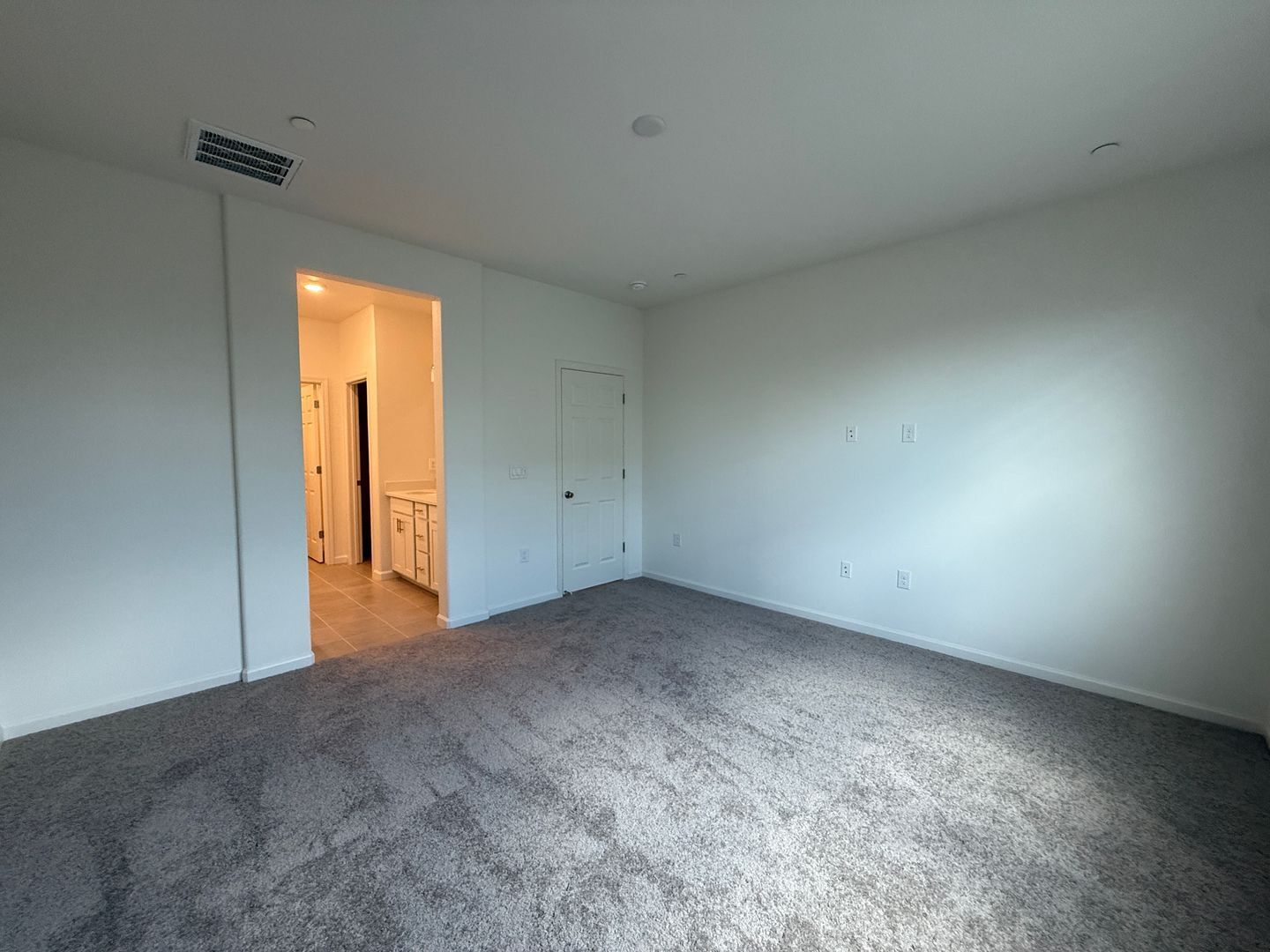 632 Rock Crest Ave. - Madera - California - 3 bed, 2 bath rental property