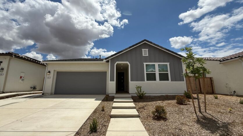 632 Rock Crest Ave. - Madera - California - 3 bed, 2 bath rental property