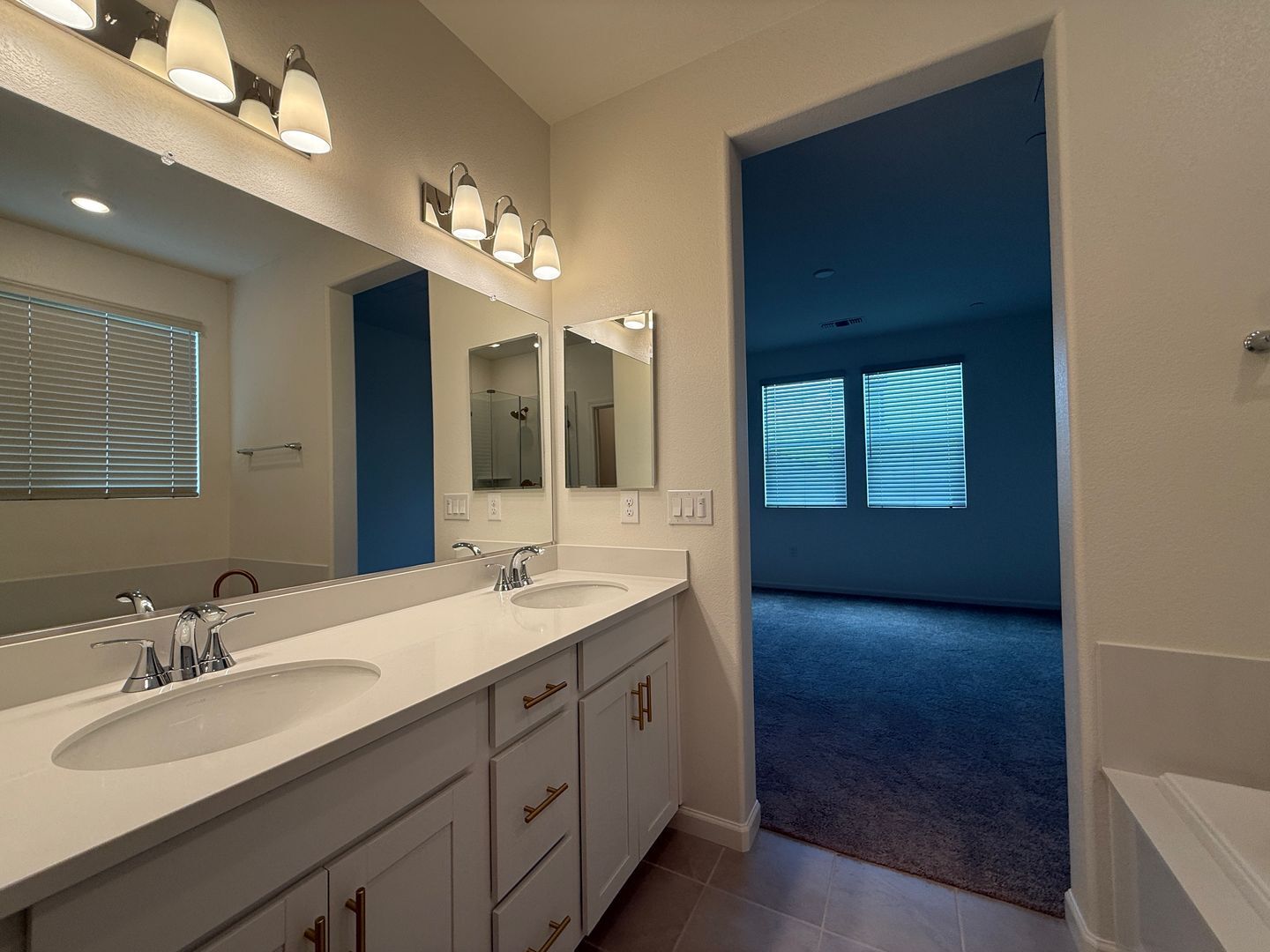 632 Rock Crest Ave. - Madera - California - 3 bed, 2 bath rental property