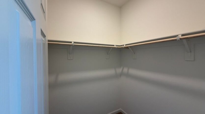 632 Rock Crest Ave. - Madera - California - 3 bed, 2 bath rental property