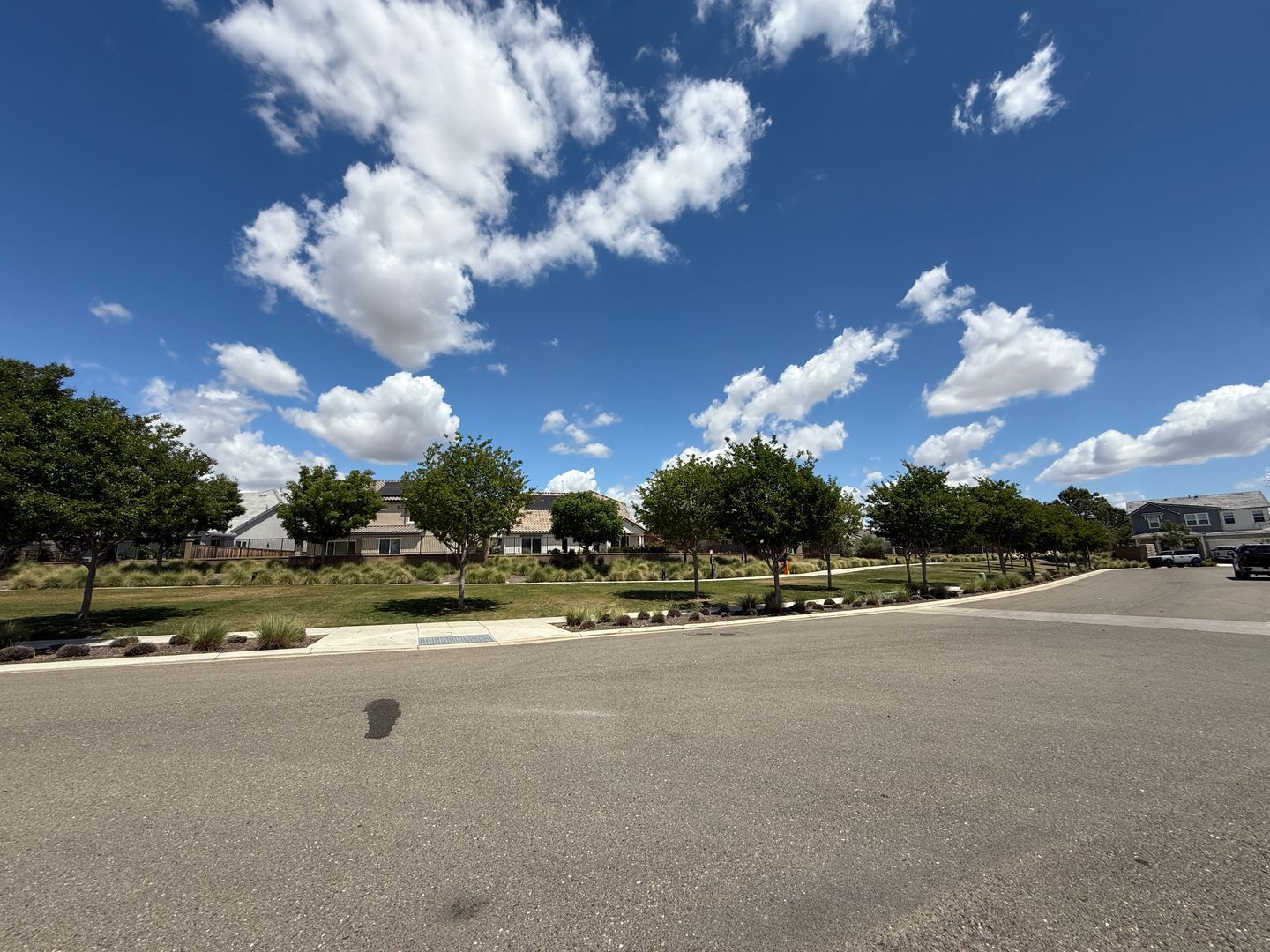 632 Rock Crest Ave. - Madera - California - 3 bed, 2 bath rental property