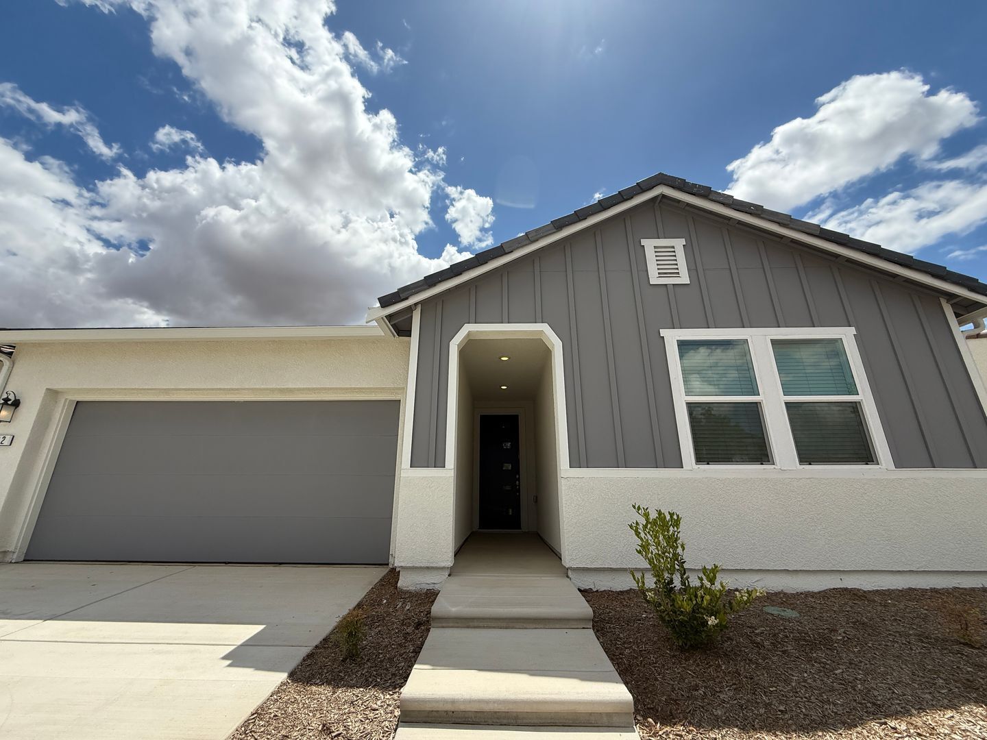 632 Rock Crest Ave. - Madera - California - 3 bed, 2 bath rental property