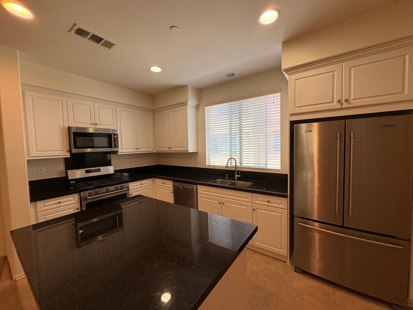 6337 Andromeda Ct - Eastvale - California - 3 bed, 4 bath rental property