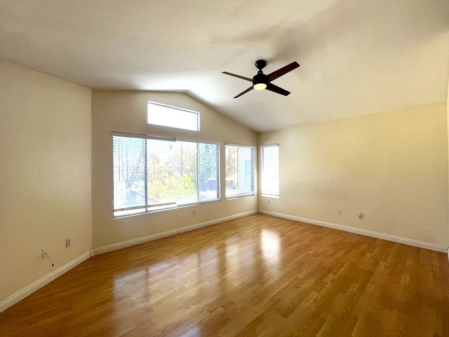 635 Shenandoah Rd - Corona - California - 4 bed, 2.5 bath rental property
