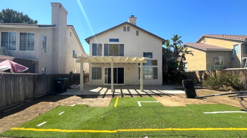 635 Shenandoah Rd - Corona - California - 4 bed, 2.5 bath rental property