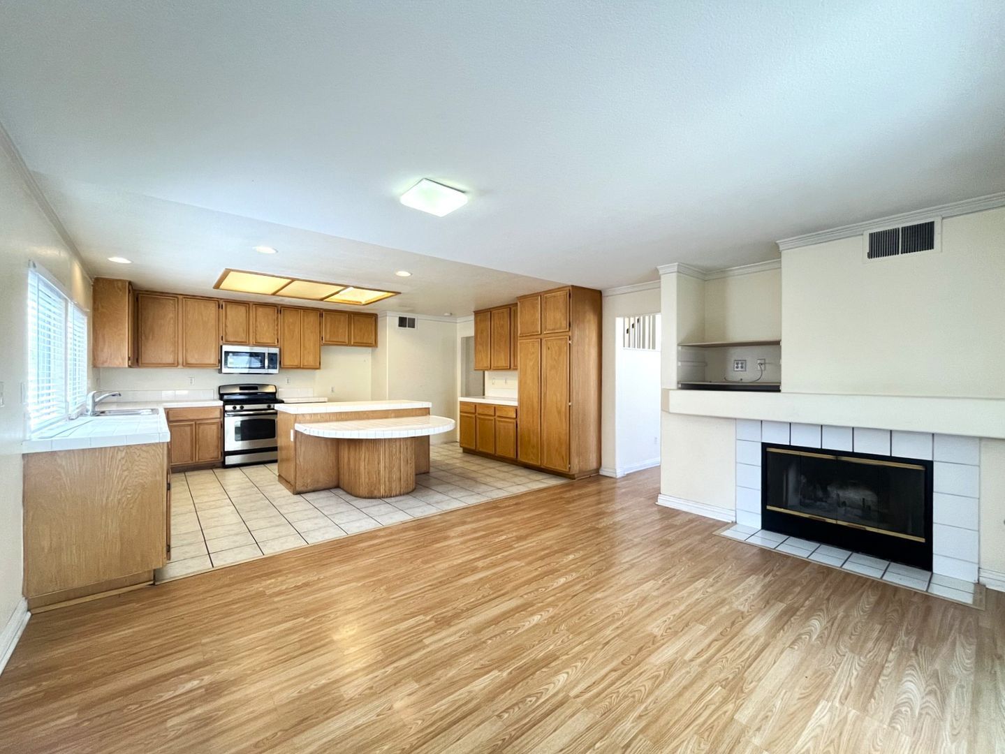 635 Shenandoah Rd - Corona - California - 4 bed, 2.5 bath rental property