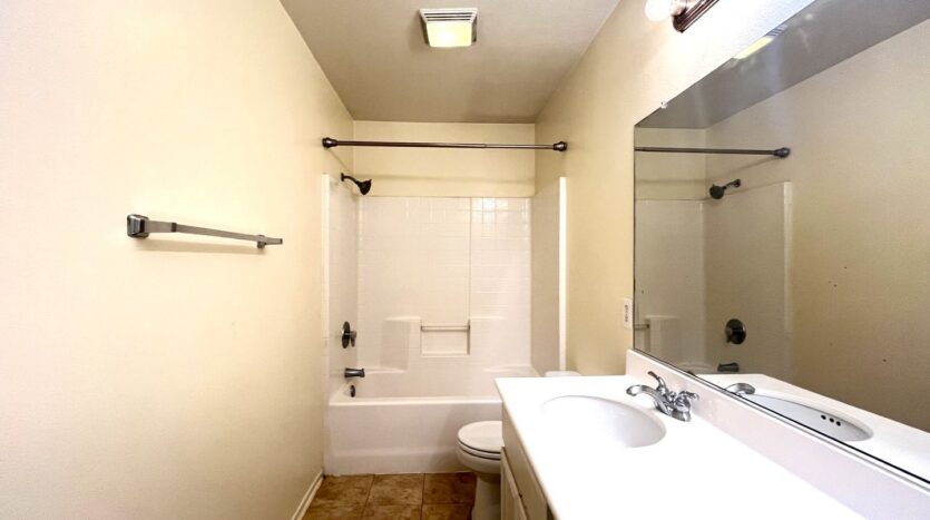 635 Shenandoah Rd - Corona - California - 4 bed, 2.5 bath rental property