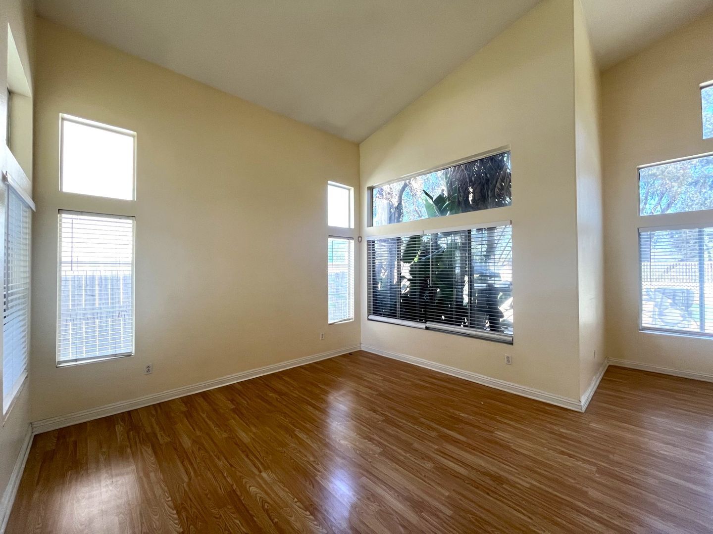 635 Shenandoah Rd - Corona - California - 4 bed, 2.5 bath rental property