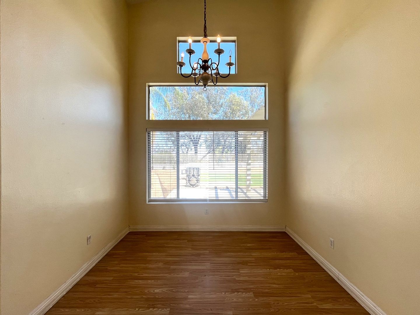 635 Shenandoah Rd - Corona - California - 4 bed, 2.5 bath rental property