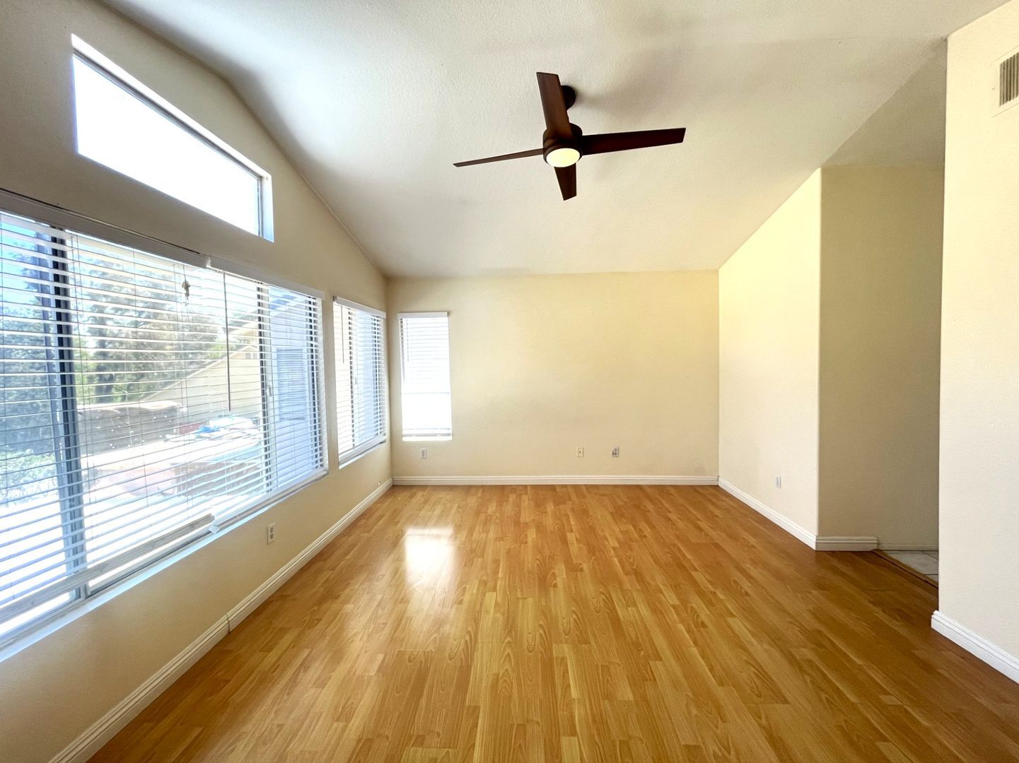 635 Shenandoah Rd - Corona - California - 4 bed, 2.5 bath rental property